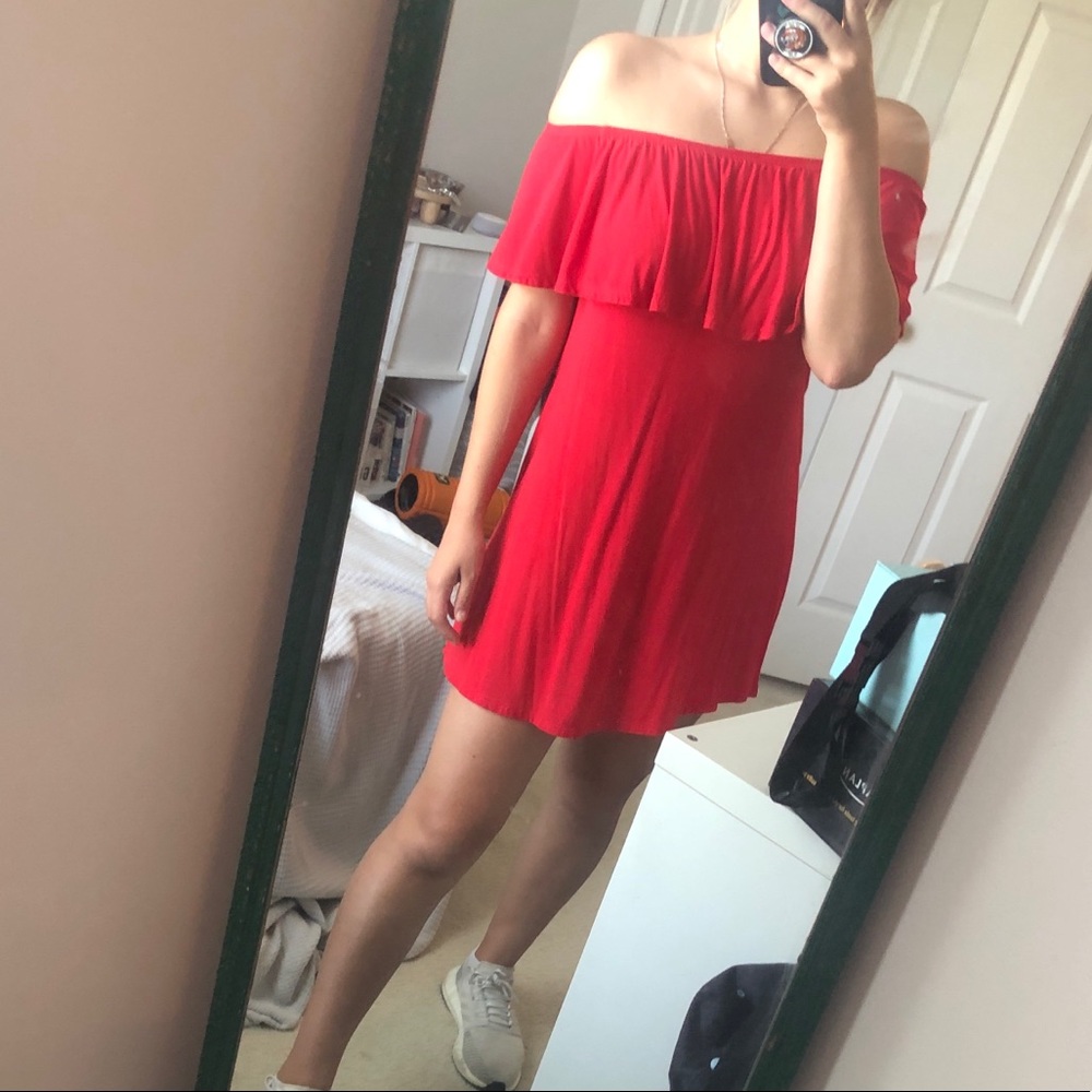 Forever 21 off the shoulder dress 🛍